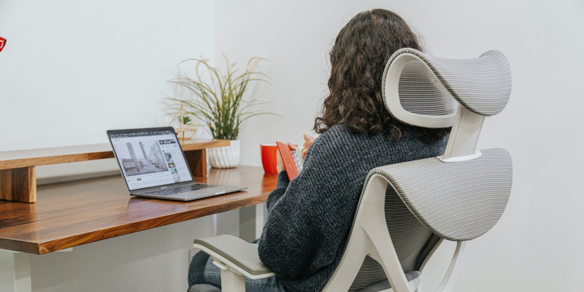 Experiencing the Difference Why Ergonomic Office Chairs Matter