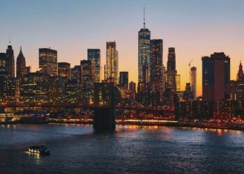 Exploring Midtown Manhattan NYC’s Cultural and Commercial Core