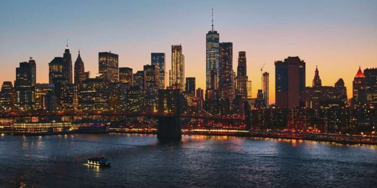 Exploring Midtown Manhattan NYC’s Cultural and Commercial Core