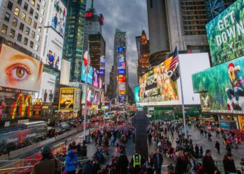 What to Do If You Slip and Fall While Out Shopping in New York City