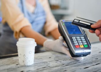 Cashless Payments in Vending Trends Businesses Can’t Ignore