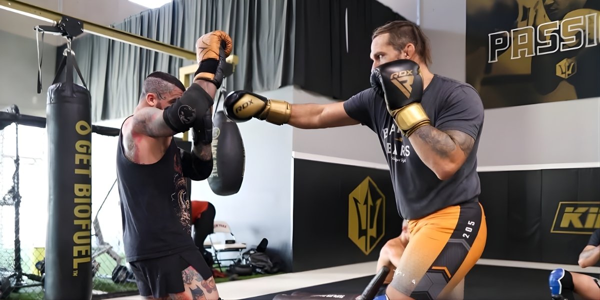 Emiliano “Warcorey” Calderón: The Argentine Coach Behind World-Class Fighters