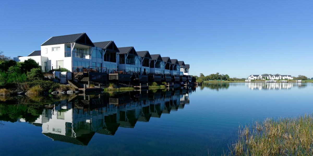 Escape and Recharge: Why Lake Accommodation Feels Like Home