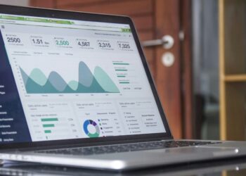 How SMB Distributors Are Finally Getting Their Reps to Sell Smarter