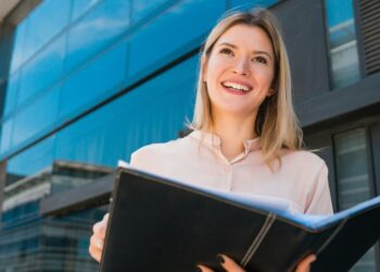 Simple Ways to Protect Yourself as a Single Woman with Defense Divas