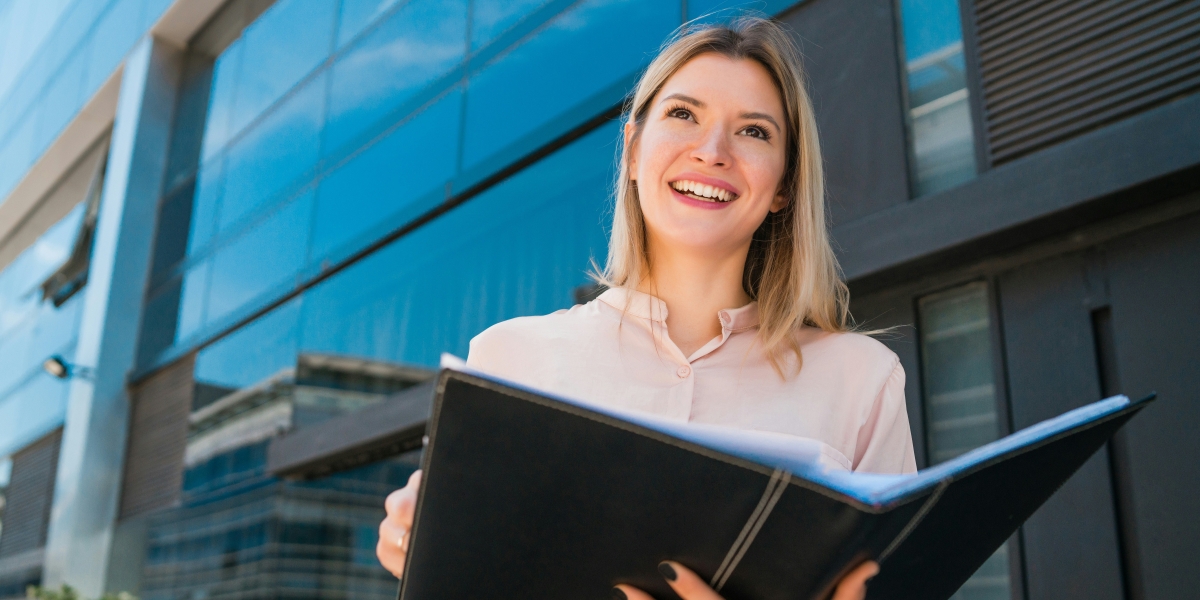 Simple Ways to Protect Yourself as a Single Woman with Defense Divas