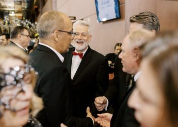 The Physician Who Started in the ER at 14: Dr. Douglas Howard on How Early Adversity Shaped a Health Revolution