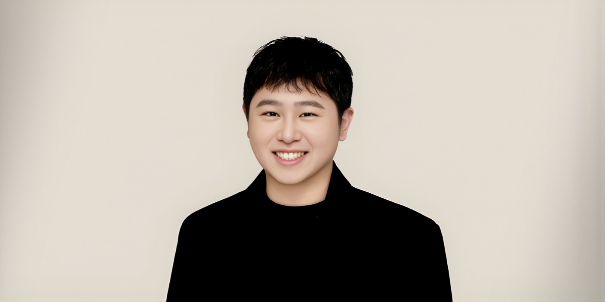 The Two-Handed Design Craftsman: Tiger Zhao and His Story Designing Digital and Analog Triumphs