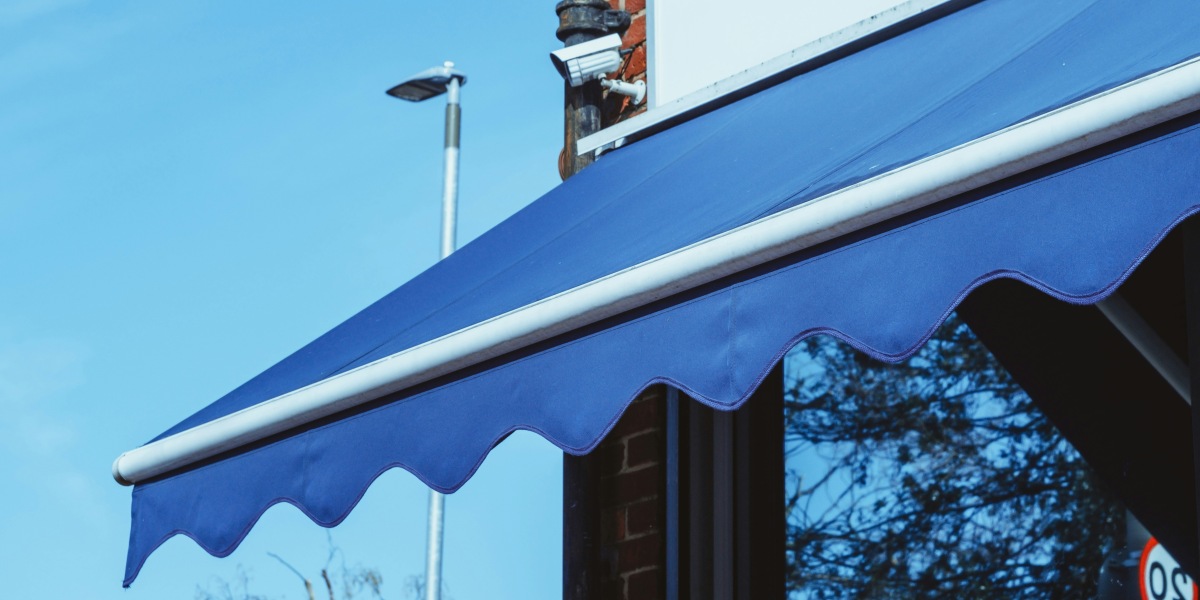 Why Retractable Awnings May Be Better Than Permanent Covers