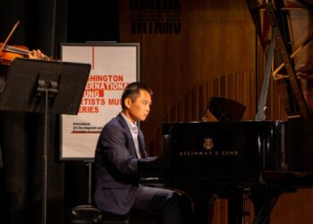 Between Two Worlds: Pianist Jiachen Li’s Growth Across Cultures