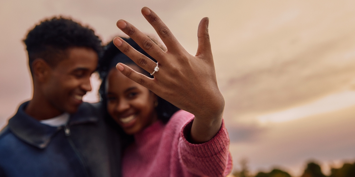 How Engagement Rings from Rennie & Co Reflect Personal Style and Celebrate Lasting Relationships