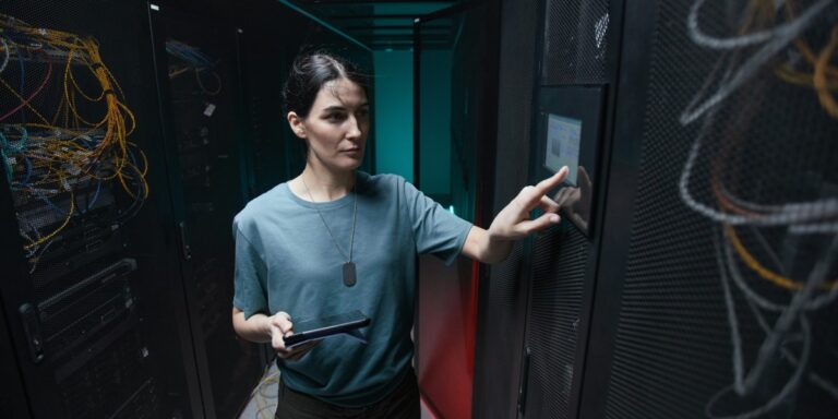 How Entrepreneurs Use LLMs for Viral Campaigns