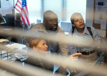 Police Investigate Deaths at Los Angeles Home Linked to Director Rob Reiner