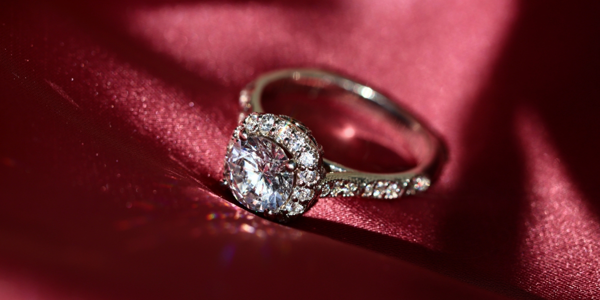 Why Choose a Custom Engagement Ring Over a Ready-Made One