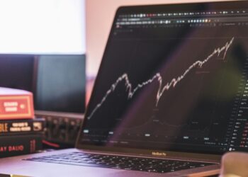 Operational Efficiency in FinTech: How Process Innovation Enhances Financial Resilience