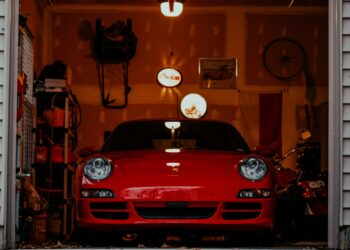 5 Smart Upgrades That Turn Your Garage into a High-Tech Asset