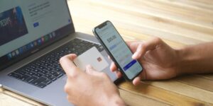 Chase Takes Over Apple Card As Goldman Exits The Consumer Credit Experiment