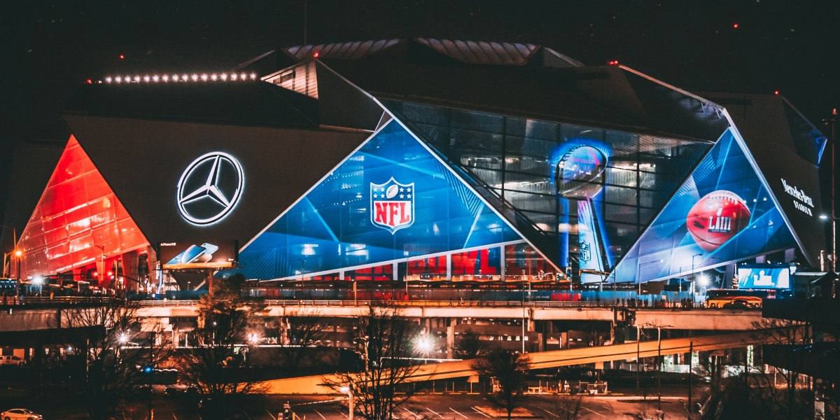 Get Ready for Super Bowl 60 with Aliving Recliner & Game Day Setup