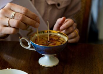 What Are the Ideal Mold Materials for Eco-Friendly Candle Making