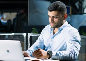 Autonomy Without Guesswork: How Visibility Creates Trust in Remote Teams