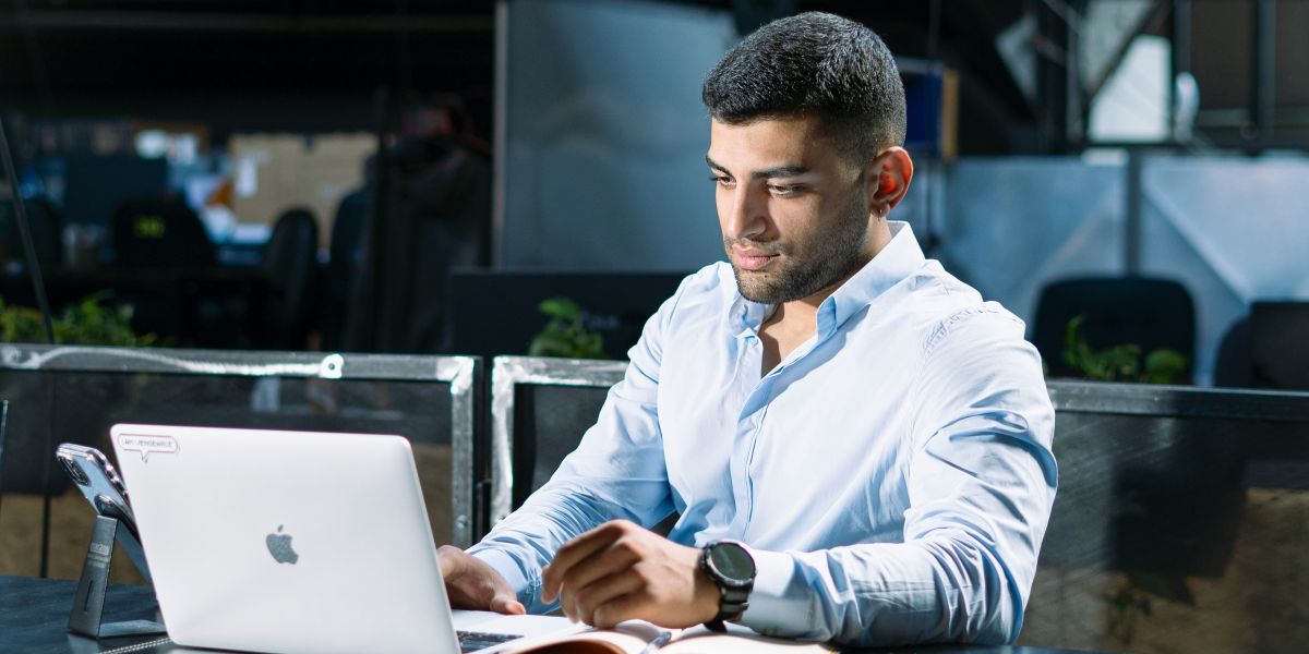 Autonomy Without Guesswork: How Visibility Creates Trust in Remote Teams