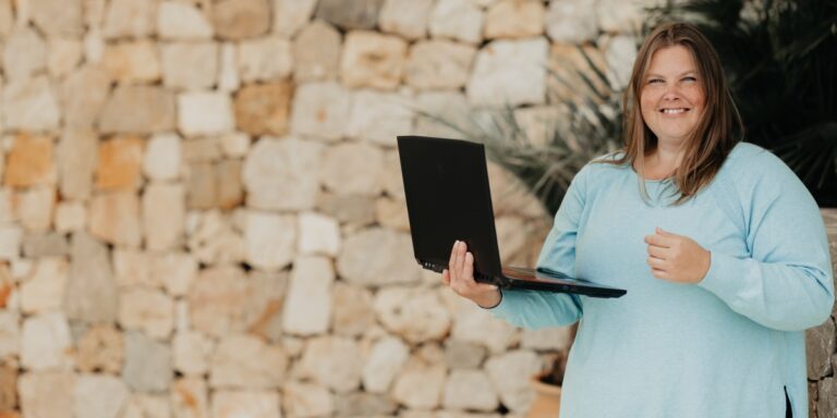 Maja Dollas is Empowering Women to Reclaim Their Power After Destructive Relationships