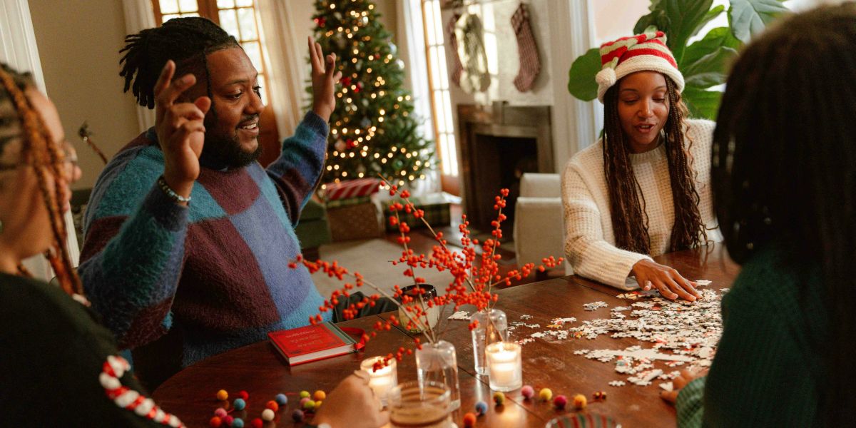 Festive Games That Make Family Holidays More Interactive