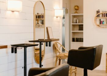 Highlights vs Balayage: What's the Difference and Which One Is Right for You