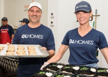 How Misha Ezratti Integrates Community Impact into Corporate Growth