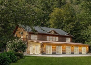 Netflix - Members Only: Palm Beach-Gale Brophy — Reality TV Personality & Owner of Estates by Brophy— Invites You to Experience the Catskills’ Luxurious Retreat