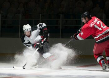 Slovakia Stuns Finland As Olympic Hockey Drama Begins In Milan