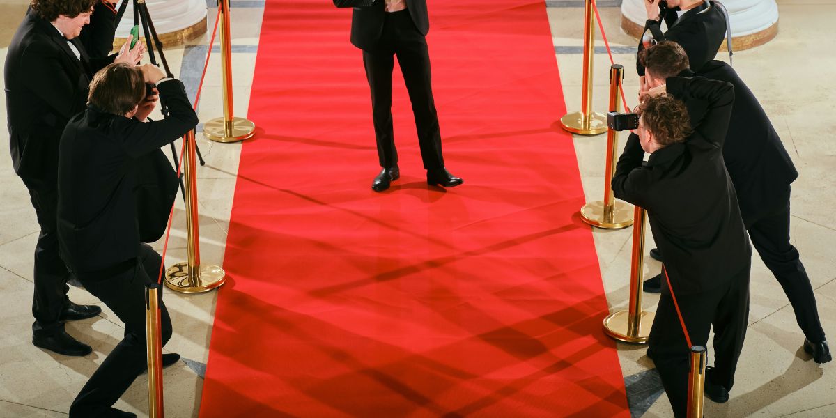 How CelebFlare Breaks Down the Red Carpet Moments Shaping Hollywood