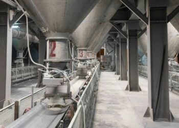 Cement Kiln Dust: Challenges, Risks, and Effective Industrial Filtration Solutions