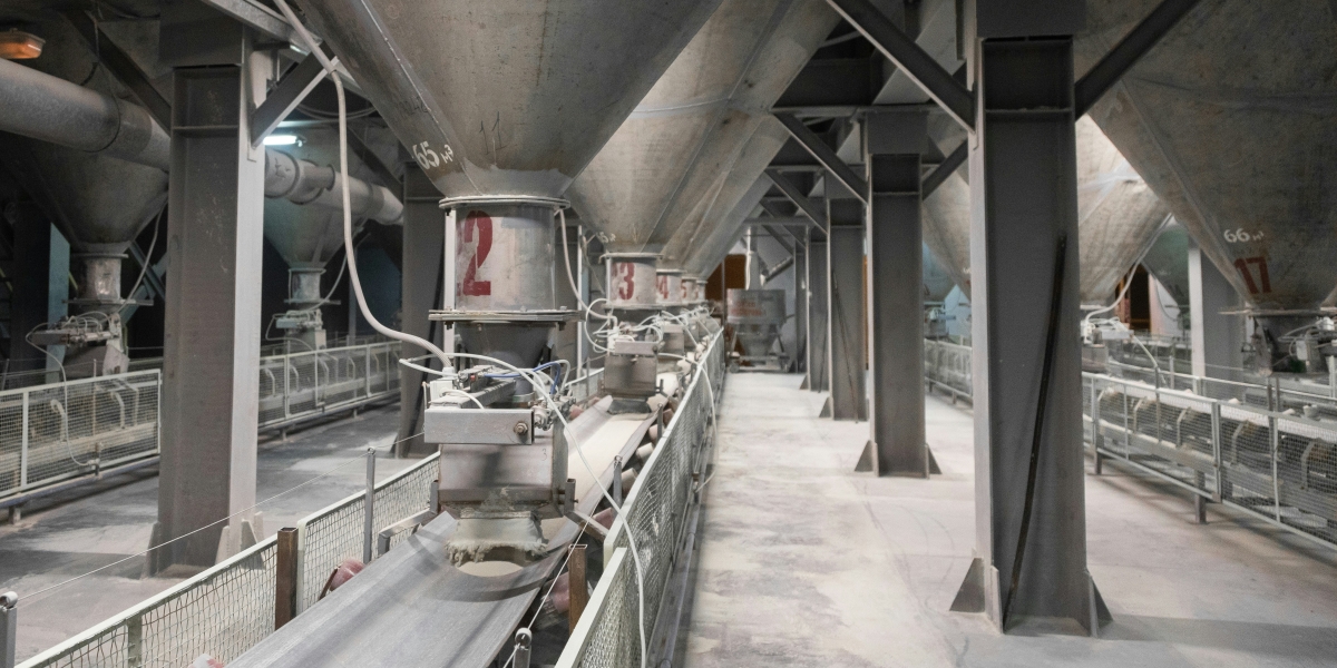 Cement Kiln Dust: Challenges, Risks, and Effective Industrial Filtration Solutions