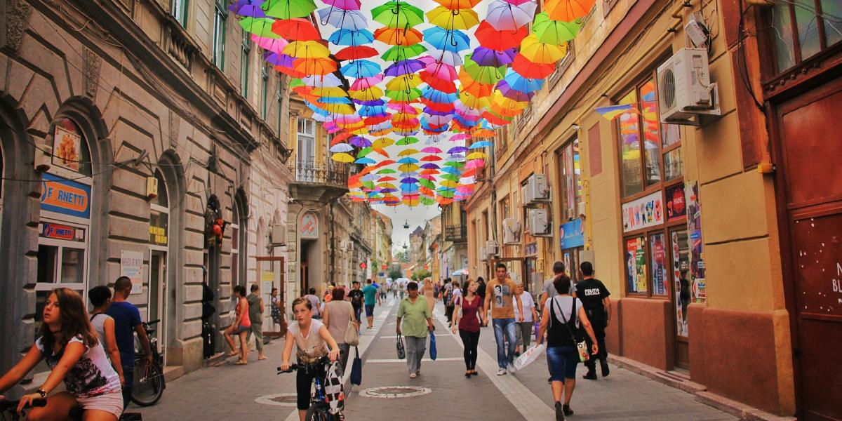 Understanding European Customs: A Traveler’s Guide From Exodus Adventure Travels