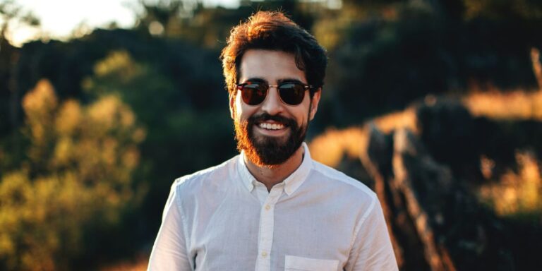 Morning vs. Night Grooming: When to Do What for Your Beard