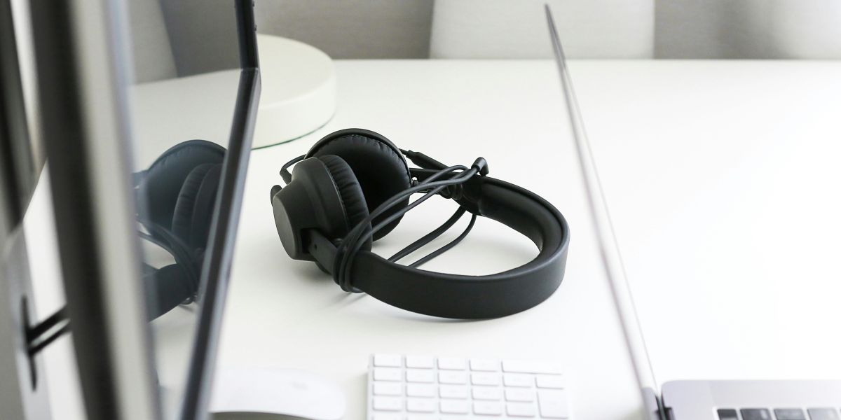 The Wired “Just Works” Setup: iPhone, IEMs, and Why Connector Type Matters