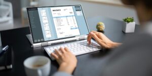 Why Timely Invoicing Matters for Everyday Cash Flow