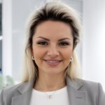 How Mona Mirtaheri Turns Mortgage Confusion Into Clarity