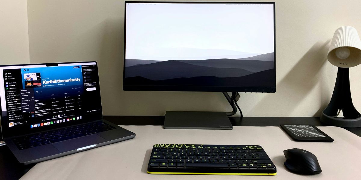 How Smart Professionals Are Eliminating Setup Friction in the Hybrid Era