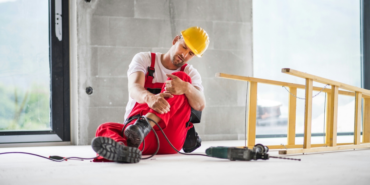 Navigating a Workplace Injury and When to Seek Legal Support