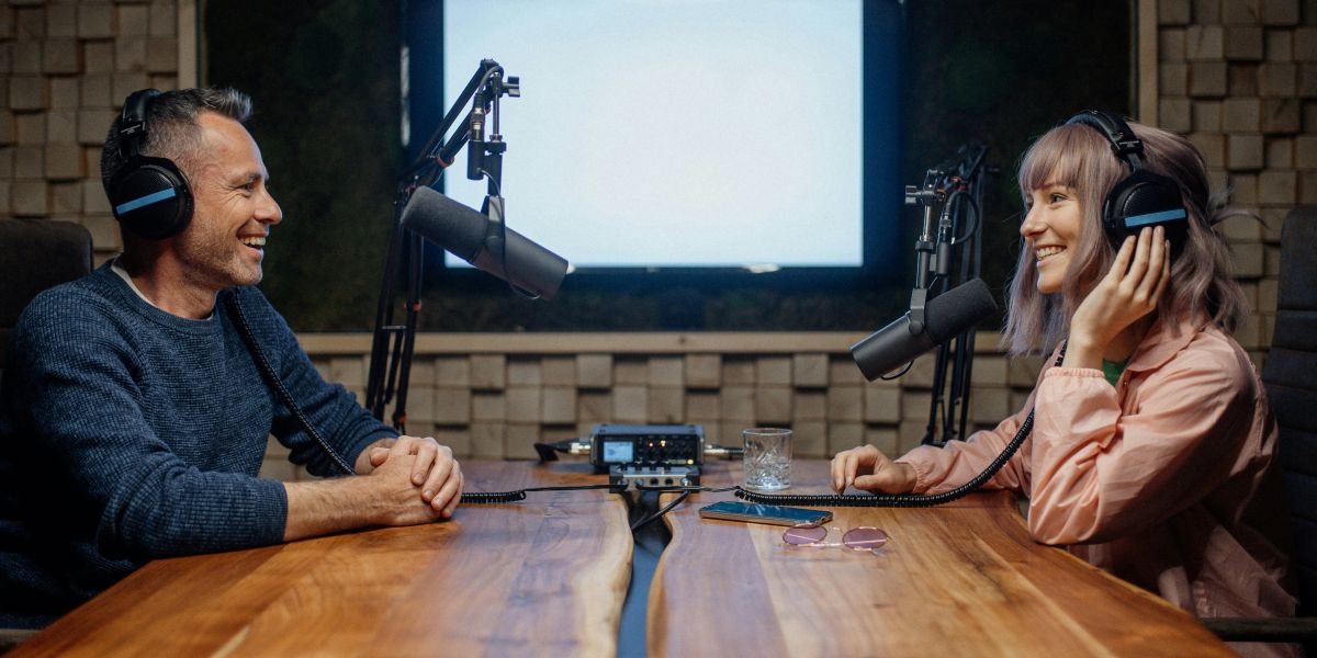 Why Niche Podcasts Are Outperforming and How We Feature You PR Supports Brand Visibility