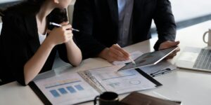 Wang Chunzi Develops 16 Systems and 4 Industry Standards to Solve Data Silos and Compliance Challenges for Businesses