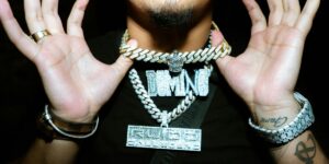 A Buyer's Guide to Moissanite Chains for Men