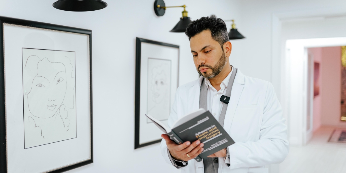 Dr. Rafael Redondo’s Vision for Symmetry Plastic Surgery