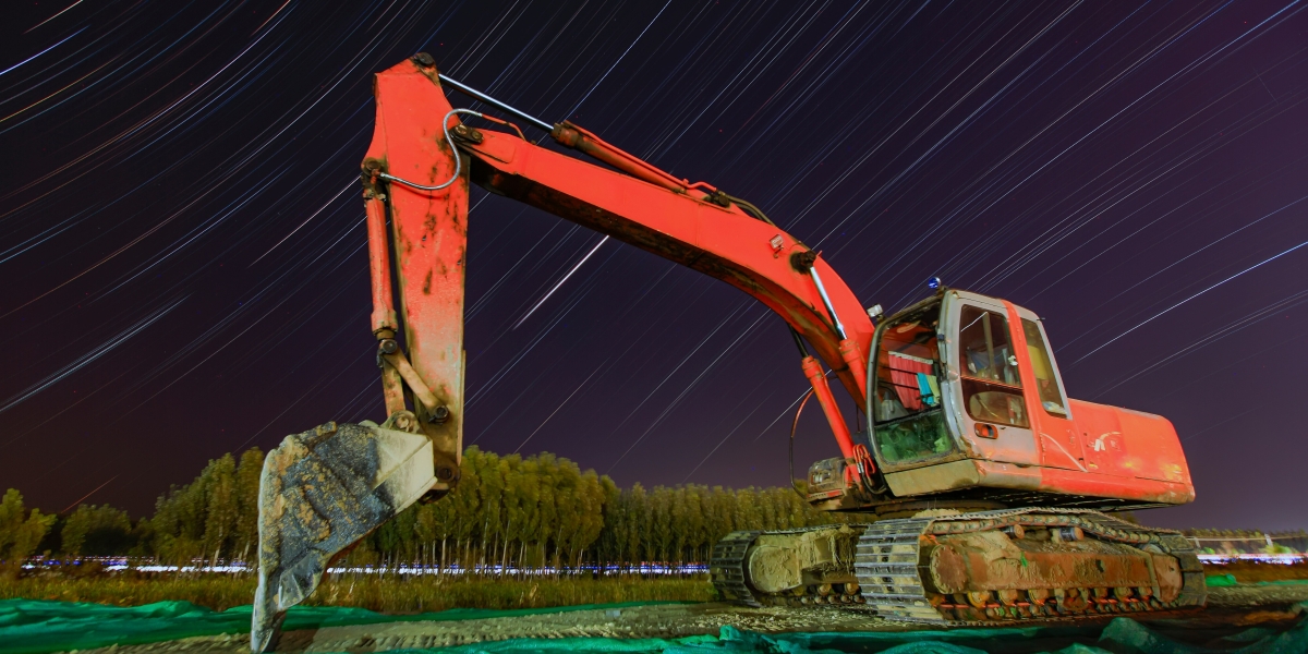 How Contractors Move Oversized Equipment Through Los Angeles Safely