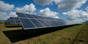 Wind and Solar Overtake Gas in Global Electricity Generation for the First Time