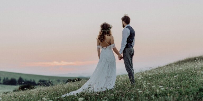 9 Elegant All-White Summer Wedding Ideas for Timeless Style