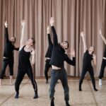 From Non-Major Dance Classrooms to Cross-Cultural Stages, Huang Xiaoxia’s Dance Education Practice