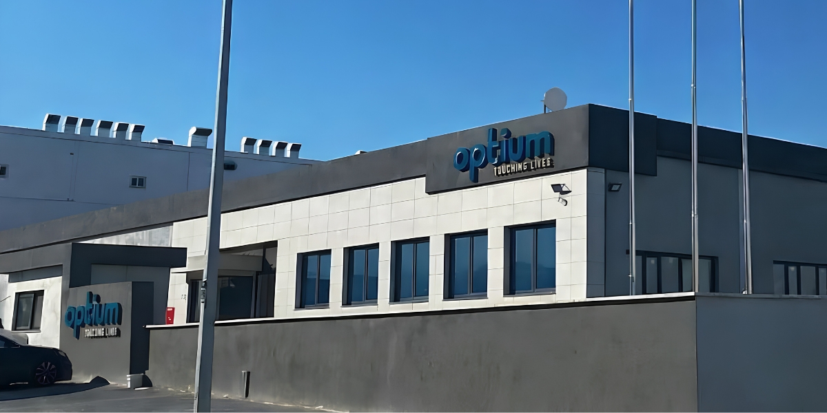 Optium Healthcare Builds Smarter Hospital Furniture and Medical Equipment